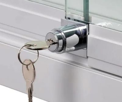 Cabinet lock