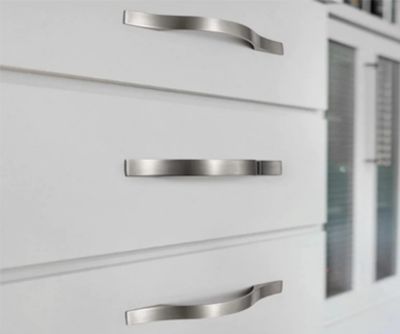 Furniture handles